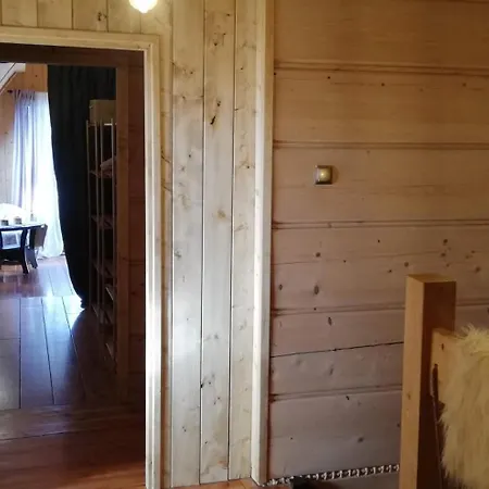 Woodorf Drewnem Uslane - Dom Z Jacuzzi Nad Rzeka Slupia Wsrod Pol I Lasow Z Grillowa, Ogniskiem I Placami Zabaw Dla Dzieci Ustka