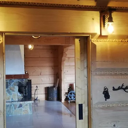 Woodorf Drewnem Uslane - Dom Z Jacuzzi Nad Rzeka Slupia Wsrod Pol I Lasow Z Grillowa, Ogniskiem I Placami Zabaw Dla Dzieci Vila Ustka