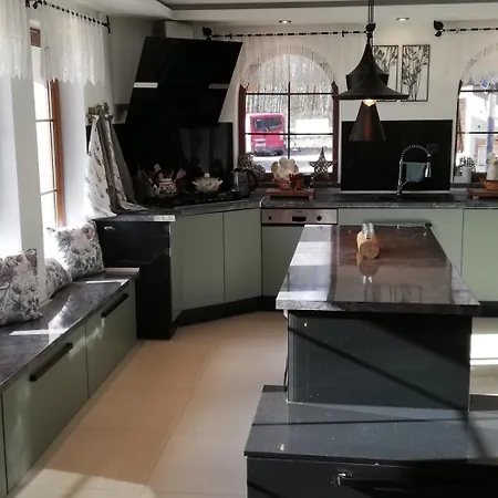 Vila Woodorf Drewnem Uslane - Dom Z Jacuzzi Nad Rzeka Slupia Wsrod Pol I Lasow Z Grillowa, Ogniskiem I Placami Zabaw Dla Dzieci Ustka