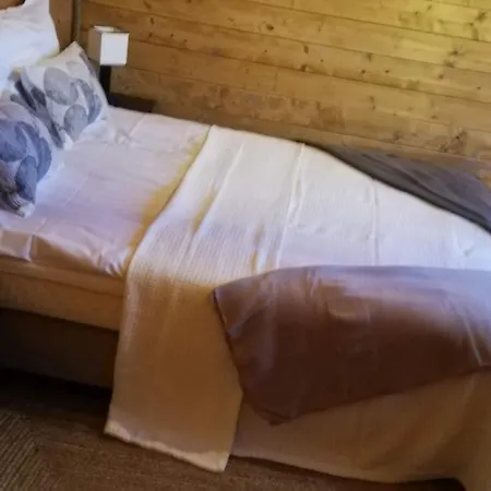 Woodorf Drewnem Uslane - Dom Z Jacuzzi Nad Rzeka Slupia Wsrod Pol I Lasow Z Grillowa, Ogniskiem I Placami Zabaw Dla Dzieci