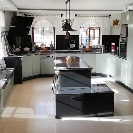 Vila Woodorf Drewnem Uslane - Dom Z Jacuzzi Nad Rzeka Slupia Wsrod Pol I Lasow Z Grillowa, Ogniskiem I Placami Zabaw Dla Dzieci Ustka