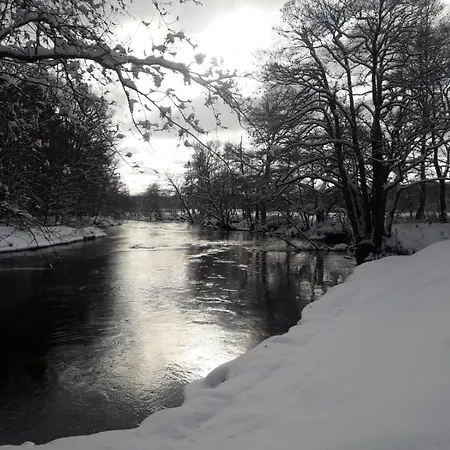 Woodorf Drewnem Uslane - Dom Z Jacuzzi Nad Rzeka Slupia Wsrod Pol I Lasow Z Grillowa, Ogniskiem I Placami Zabaw Dla Dzieci *