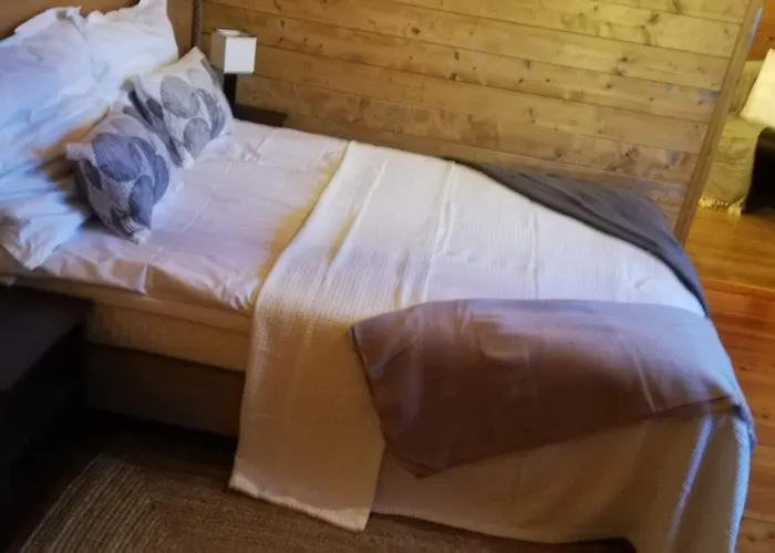 Woodorf Drewnem Uslane - Dom Z Jacuzzi Nad Rzeka Slupia Wsrod Pol I Lasow Z Grillowa, Ogniskiem I Placami Zabaw Dla Dzieci