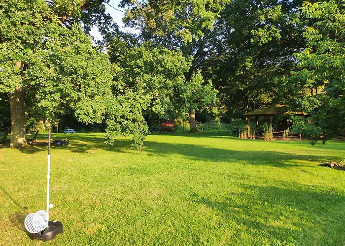 Woodorf Drewnem Uslane - Dom Z Jacuzzi Nad Rzeka Slupia Wsrod Pol I Lasow Z Grillowa, Ogniskiem I Placami Zabaw Dla Dzieci * Ustka