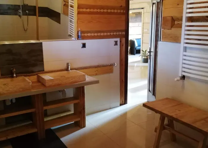 Woodorf Drewnem Uslane - Dom Z Jacuzzi Nad Rzeka Slupia Wsrod Pol I Lasow Z Grillowa, Ogniskiem I Placami Zabaw Dla Dzieci * Ustka