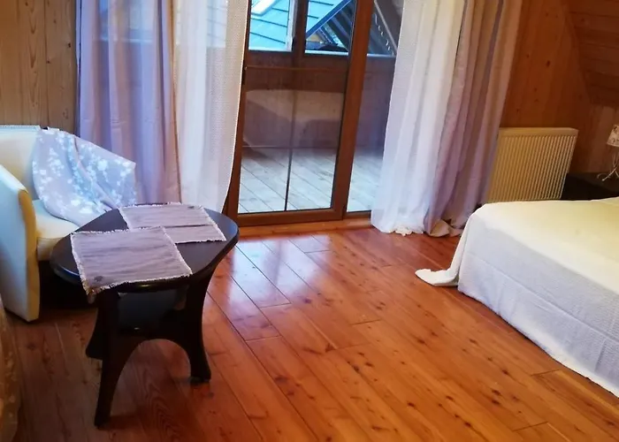 Villa Woodorf Drewnem Uslane - Dom Z Jacuzzi Nad Rzeka Slupia Wsrod Pol I Lasow Z Grillowa, Ogniskiem I Placami Zabaw Dla Dzieci Ustka