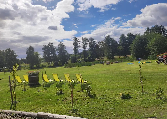 Woodorf Drewnem Uslane - Dom Z Jacuzzi Nad Rzeka Slupia Wsrod Pol I Lasow Z Grillowa, Ogniskiem I Placami Zabaw Dla Dzieci Ustka