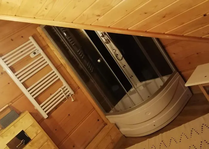 Villa Woodorf Drewnem Uslane - Dom Z Jacuzzi Nad Rzeka Slupia Wsrod Pol I Lasow Z Grillowa, Ogniskiem I Placami Zabaw Dla Dzieci Ustka