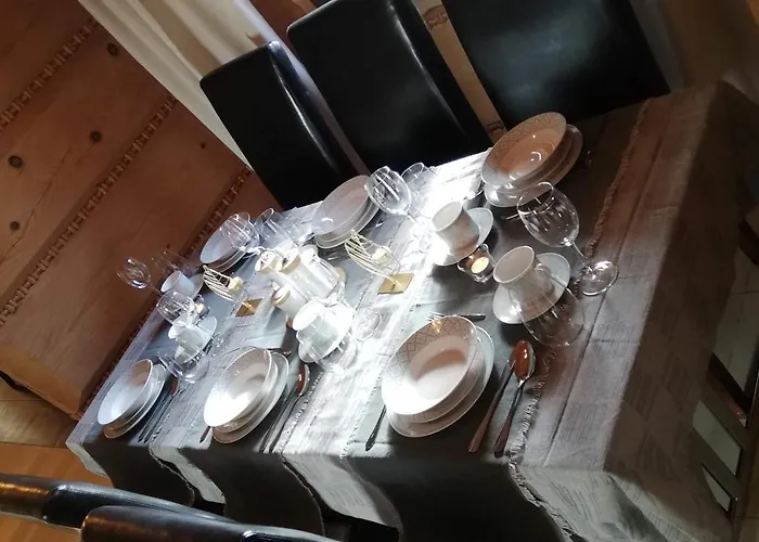 Woodorf Drewnem Uslane - Dom Z Jacuzzi Nad Rzeka Slupia Wsrod Pol I Lasow Z Grillowa, Ogniskiem I Placami Zabaw Dla Dzieci Ustka