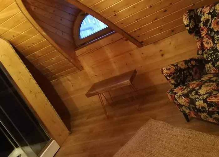 Woodorf Drewnem Uslane - Dom Z Jacuzzi Nad Rzeka Slupia Wsrod Pol I Lasow Z Grillowa, Ogniskiem I Placami Zabaw Dla Dzieci Villa Ustka